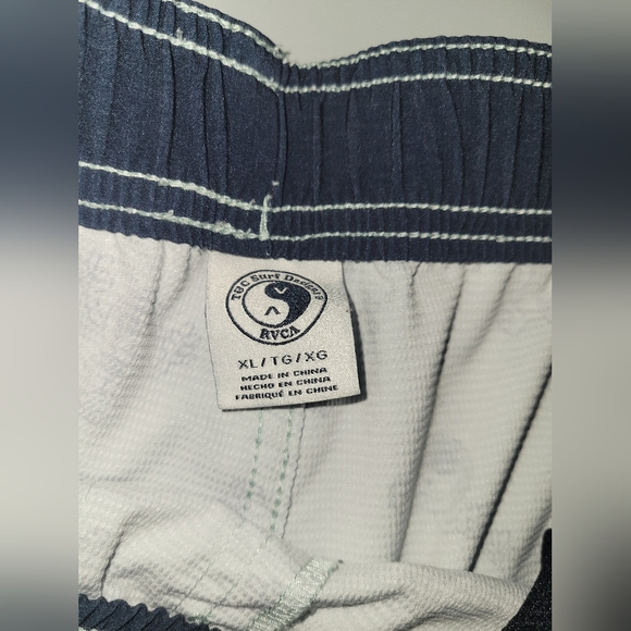 RVCA Men's Swim Shorts - Light Gray with Black Print - Picture 4 of 8